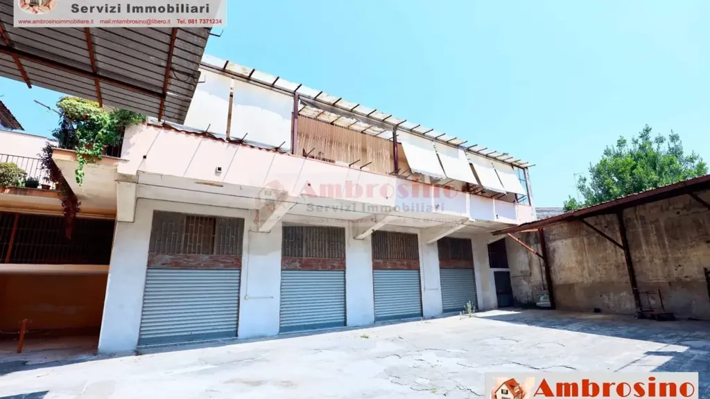 Aed - Trilocale with Large Terrace in Naples