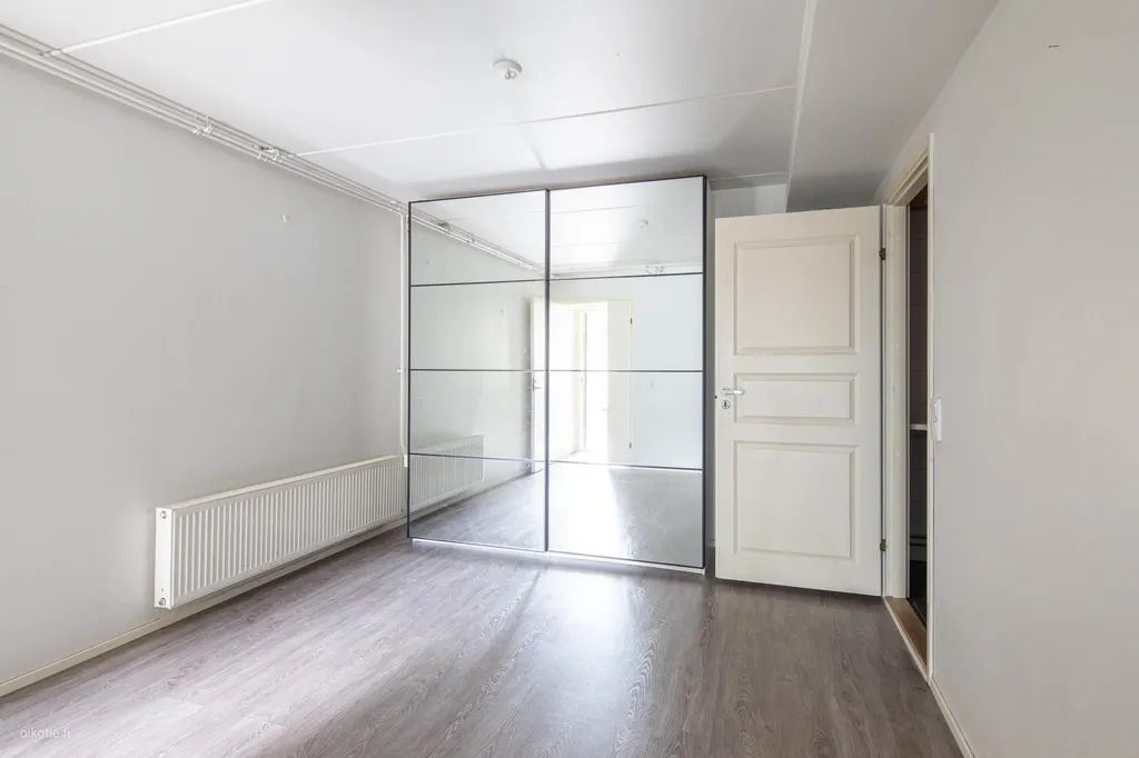 Rooms - Five-Bedroom Apartment with Sauna in Vuosaari