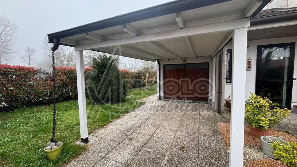 Exterior - Bifamiliar Villa with Garden in Occhiobello