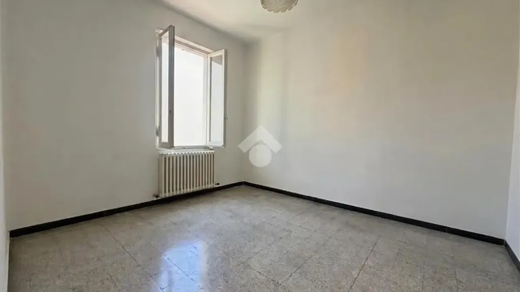 Toad - Corner Semi-Detached Villa with Private Garden in Pesaro