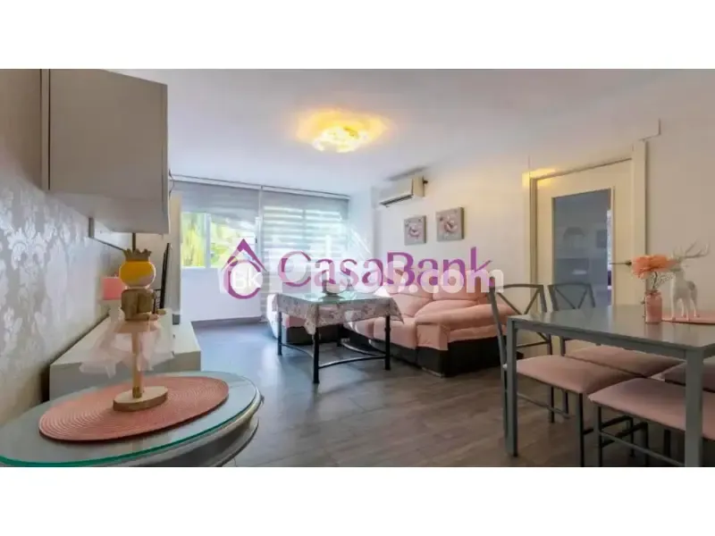 Salle à manger - Reformed Flat with Terrace in Fátima-Levante