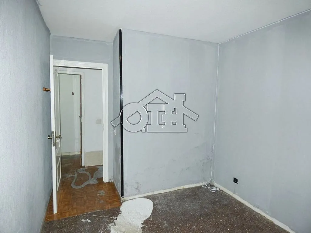 Pièces - Spacious Apartment with Terrace in Usera, Madrid
