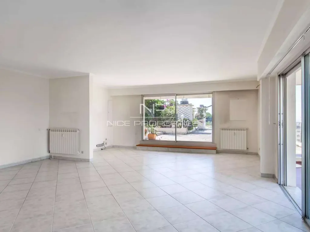 Elutuba - Penthouse with 380m² Terrace in Nice Cimiez