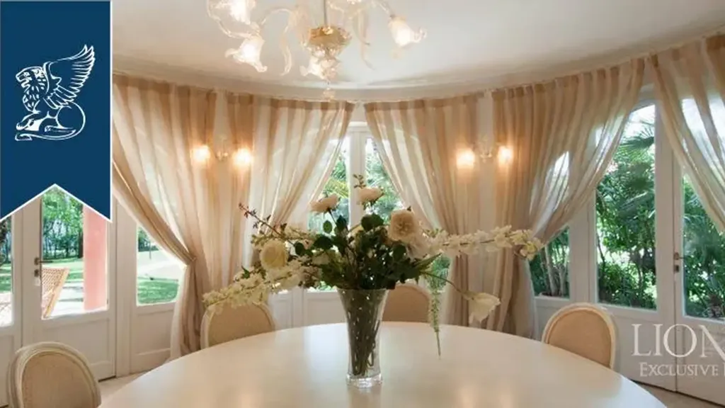 Salle à manger - Luxury Villa with Pool in Forte dei Marmi