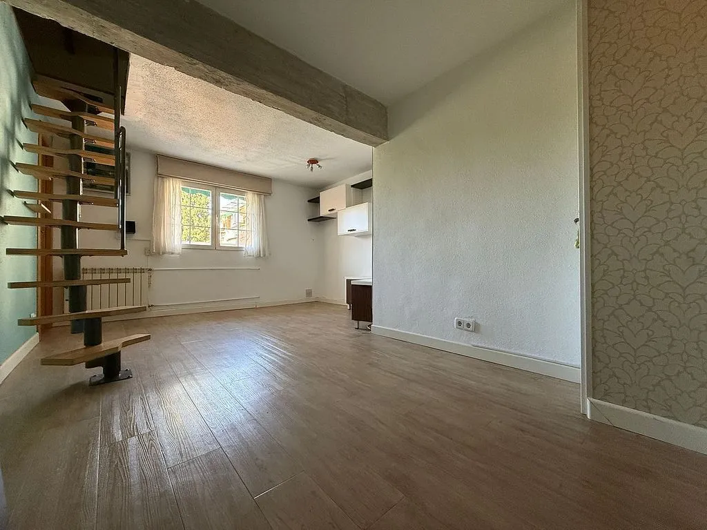 Elutuba - 2-Bedroom Flat with A/C in Carabanchel