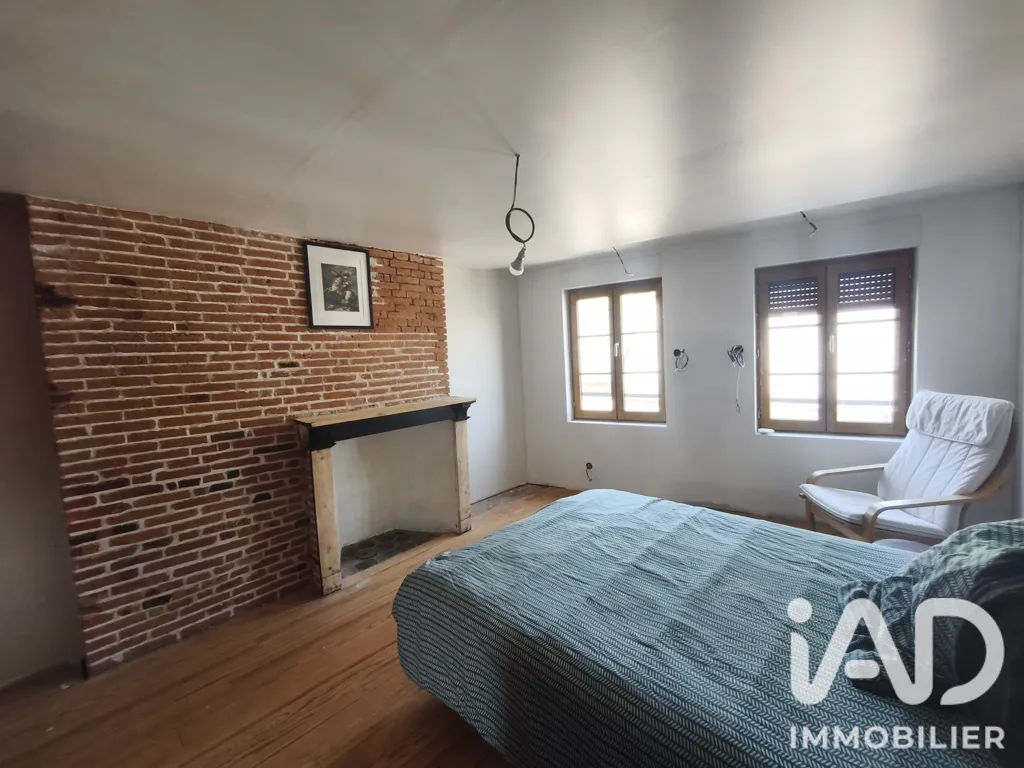 Chambres - Maison de Ville Rénovée avec Jardin à Aumale