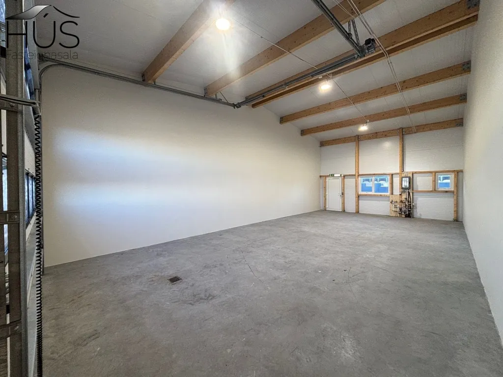Garaaž - New Industrial Warehouse in Selfoss