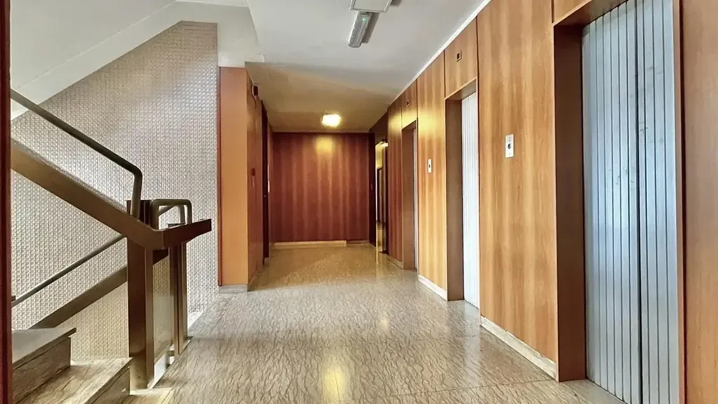 Hallway - Luxury Flat with Rooftop Pool in Turin