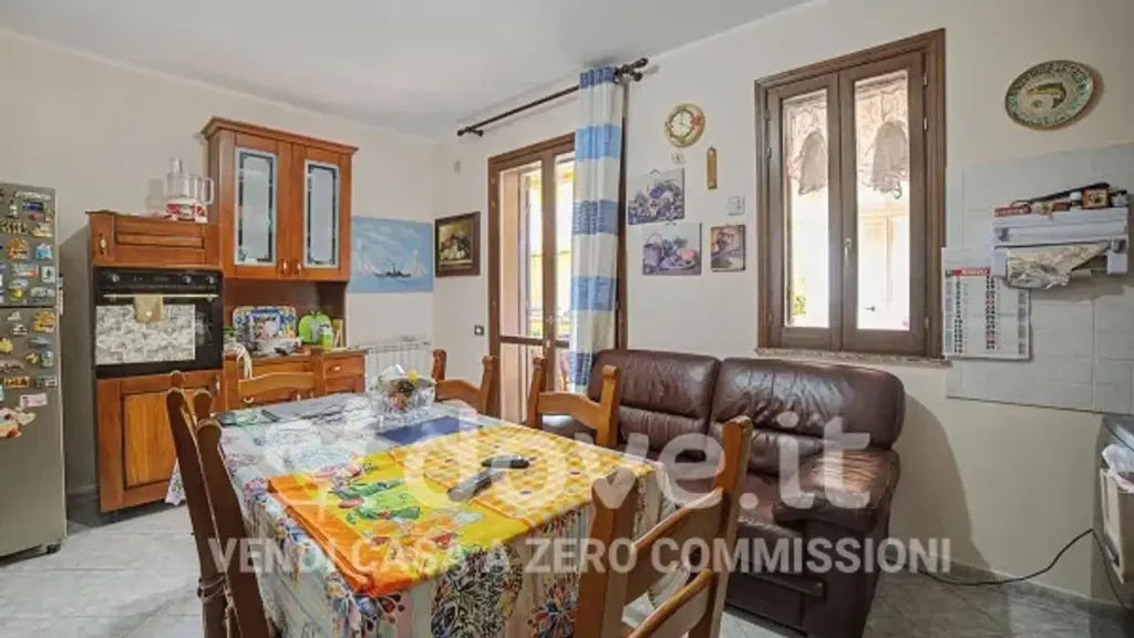Salle à manger - Rear-Facing Apartment with Balcony in Aci Catena