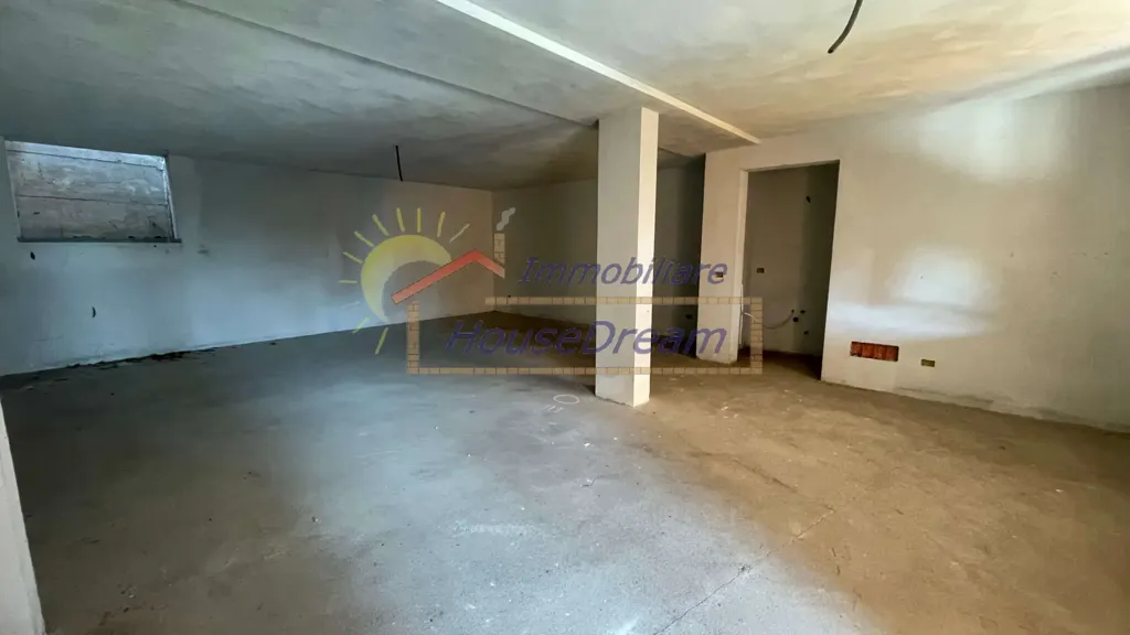 Garage - Terraced Villa with Private Garden in Nebbiuno