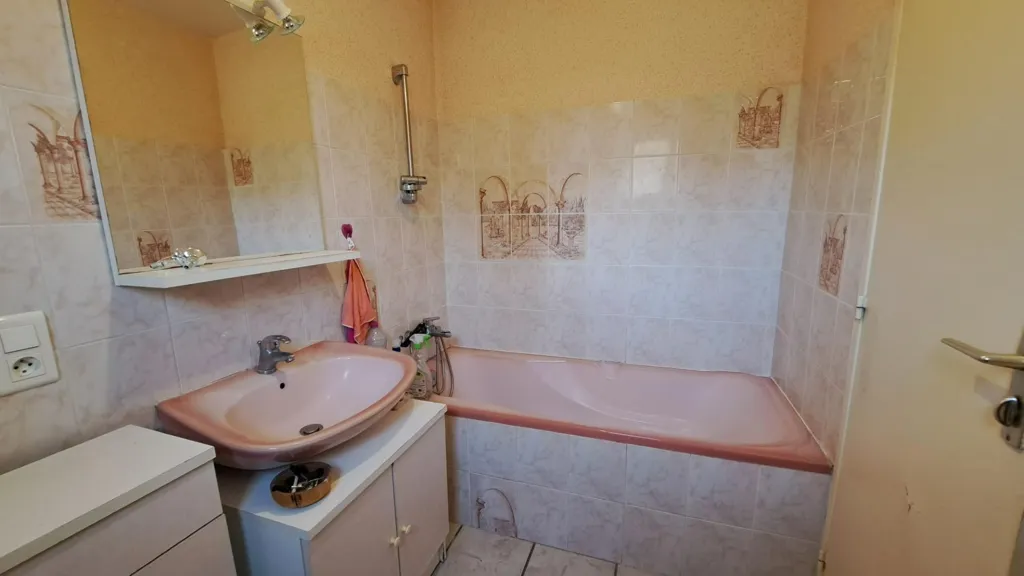Bagni - Duplex Apartment with Balcony in Arbois