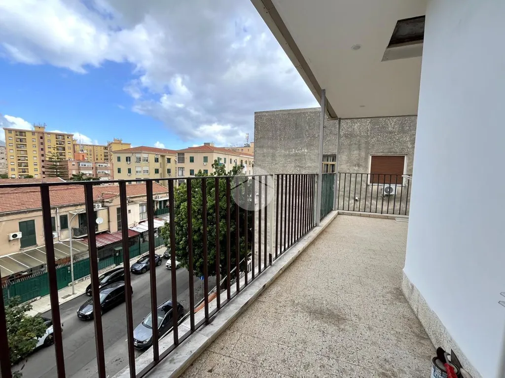 Balcon - Modernised Two-Bedroom Apartment in Palermo