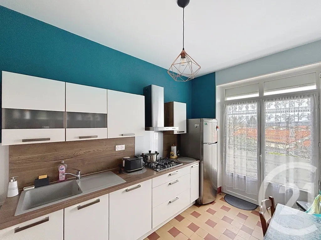 Cuisine - Maison avec Balcon et Jardin à Angoulême