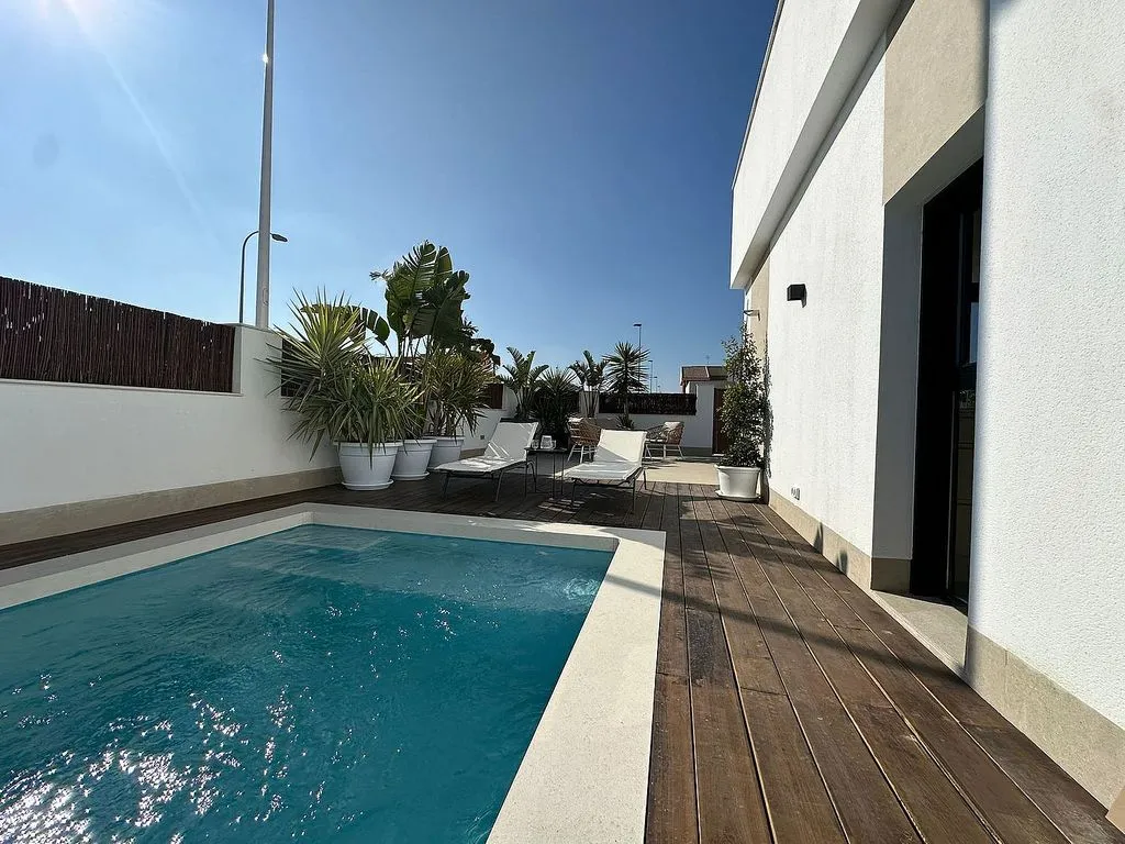 Bassein - Luxury Semidetached House with Pool in Santiago de la Ribera