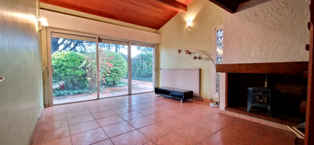 Terrasse - Maison avec Piscine et Jardin à Cepet