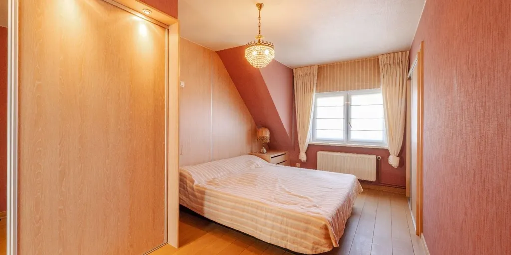 Magamistoad - Central Townhouse with Loft in Roeselare