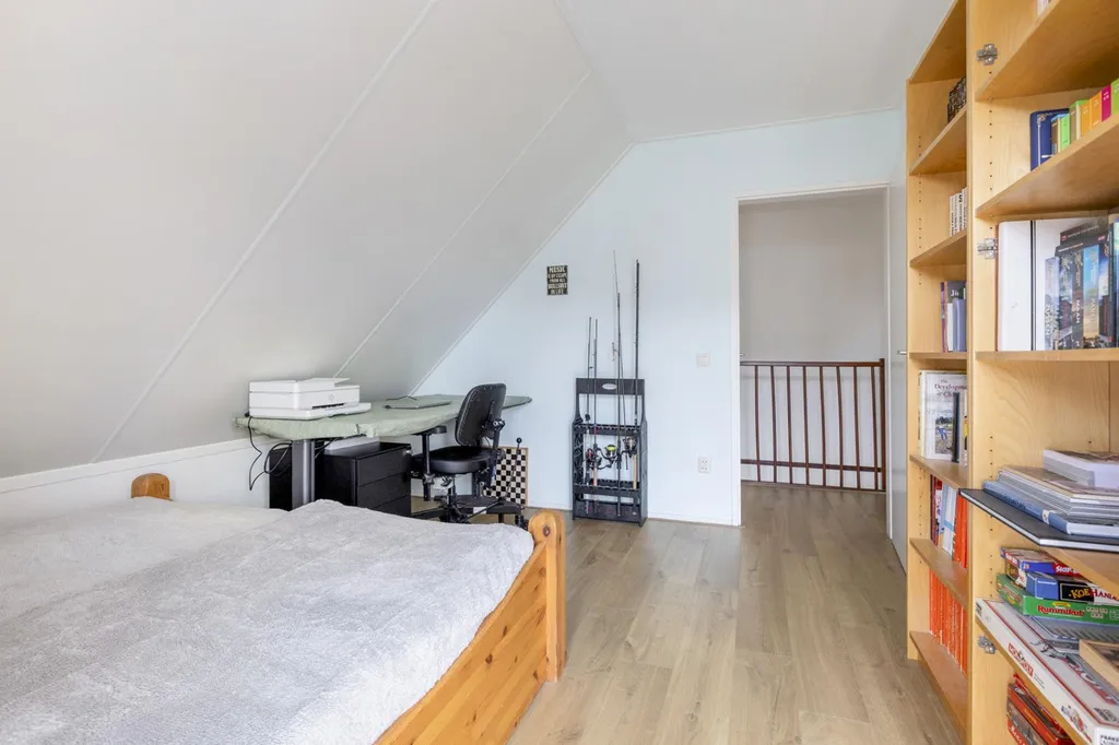 Chambres - Maison 6 pièces à Ten Boer