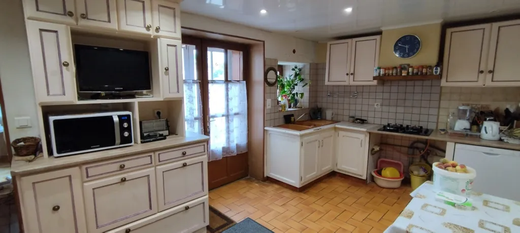 Cuisine - Maison de 3 Chambres avec Jardin à Courcôme