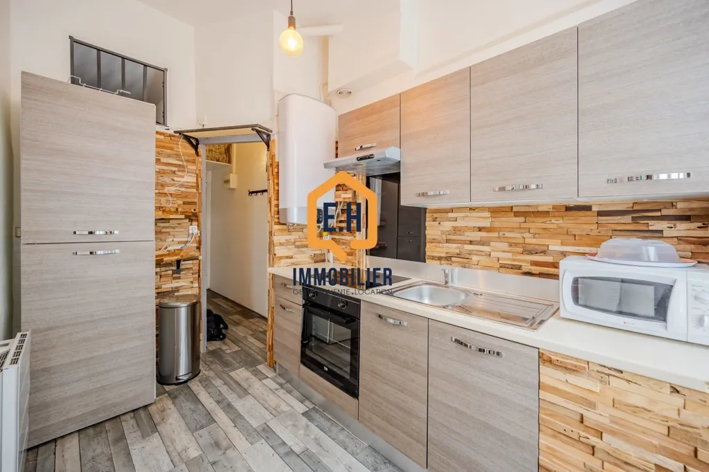 Cucina - Renovated 2-Bed Flat with Sea View in Toulon
