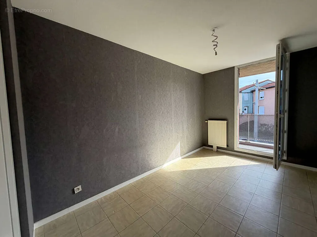 Stanze - Apartment with Balcony in Cézeaux, Clermont-Ferrand