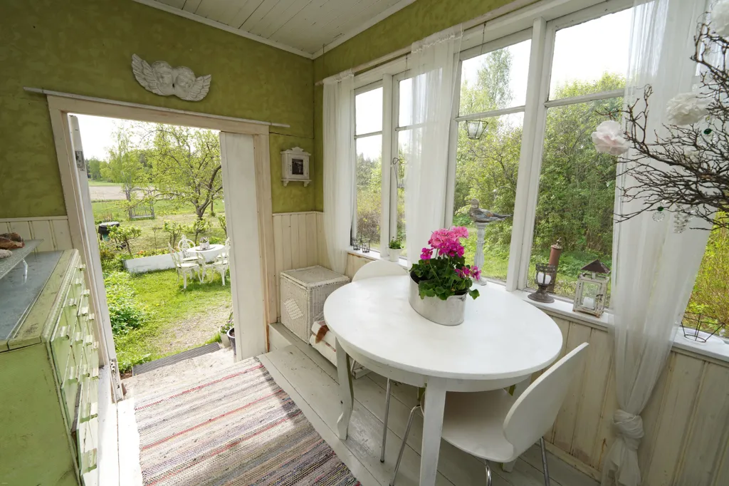 Söögituba - Historic Cottage with River View in Porvoo
