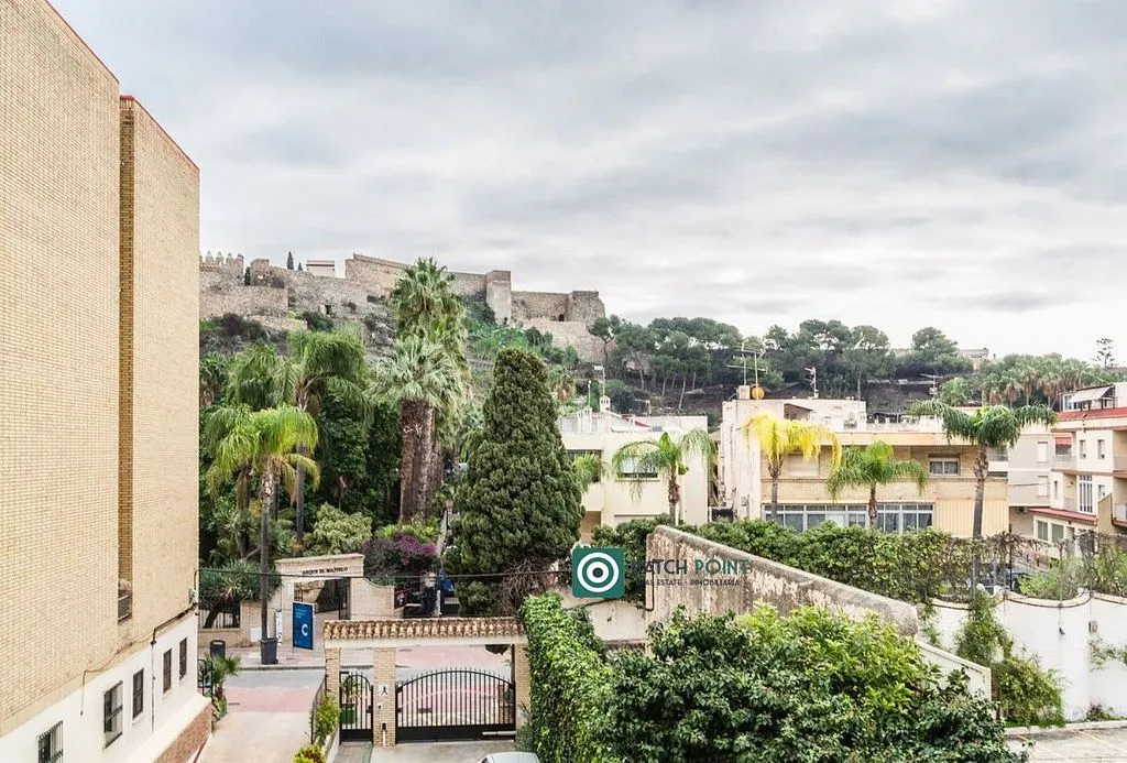 Rõdu - 2-Bed Flat with Pool on Avenida Europa, Almuñécar