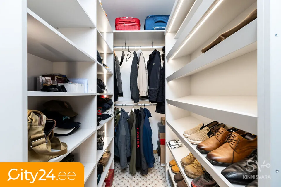 closet_dressing
