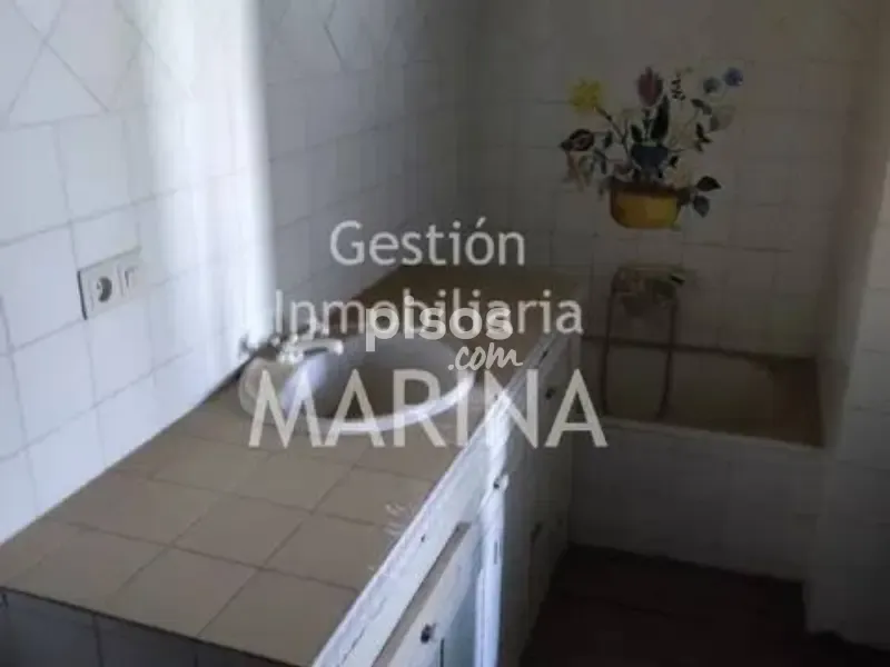 Vannitoad - Town House with Pool in Carranque Centre