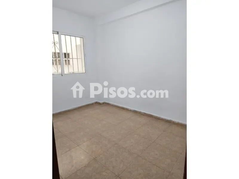Toad - Ground Floor Flat with Garden in Málaga
