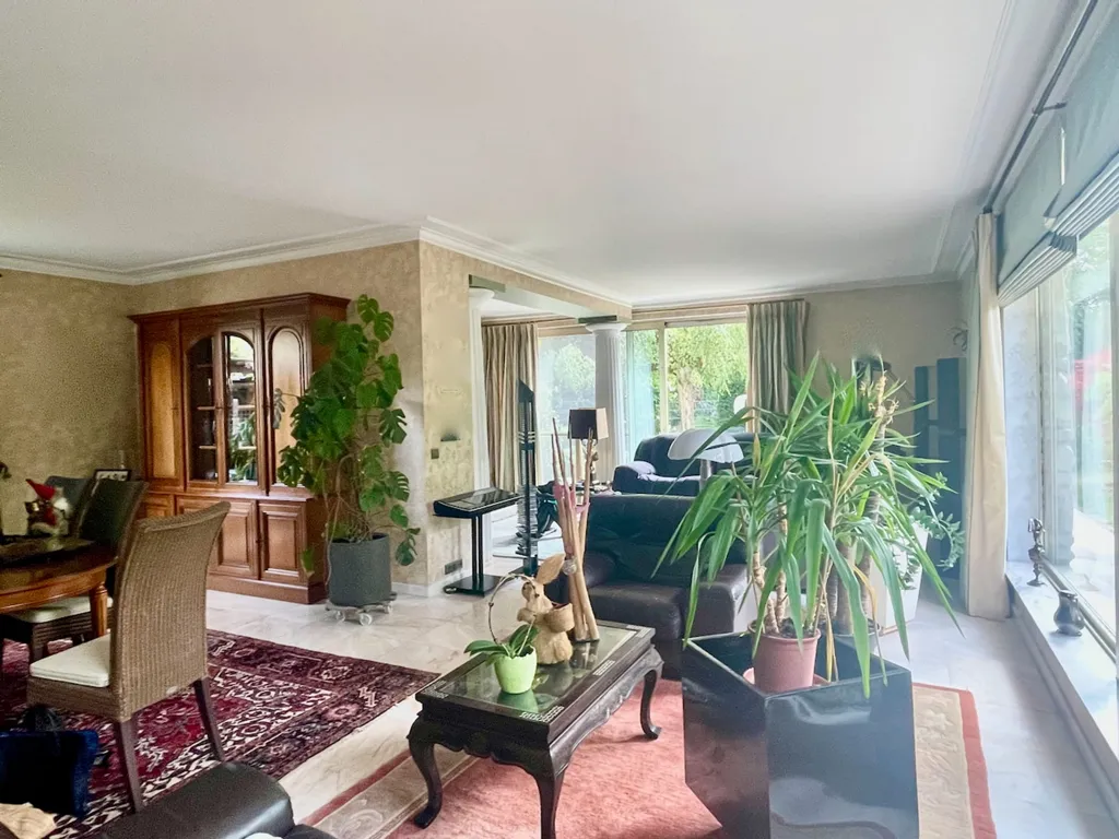 Soggiorno - Modernist Villa with Garden in Lasne