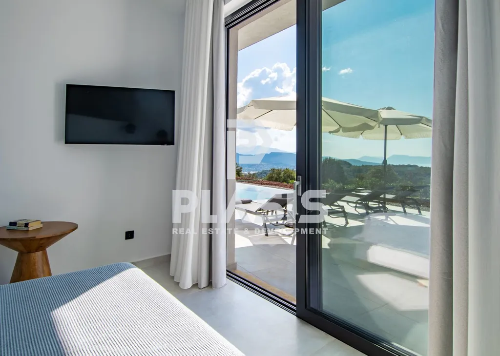 Magamistoad - Newly Built Cave Villas with Private Pools in Lefkada