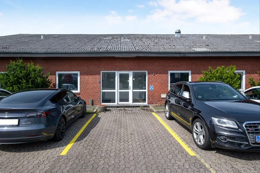 Extérieur - Multi-Use Office with Parking in Esbjerg Ø