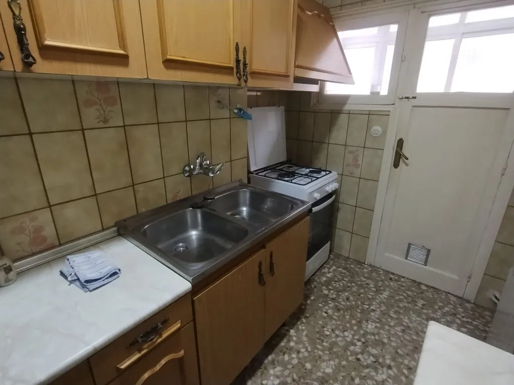 Cuisine - 3-Bedroom Apartment with Balcony in City Centre