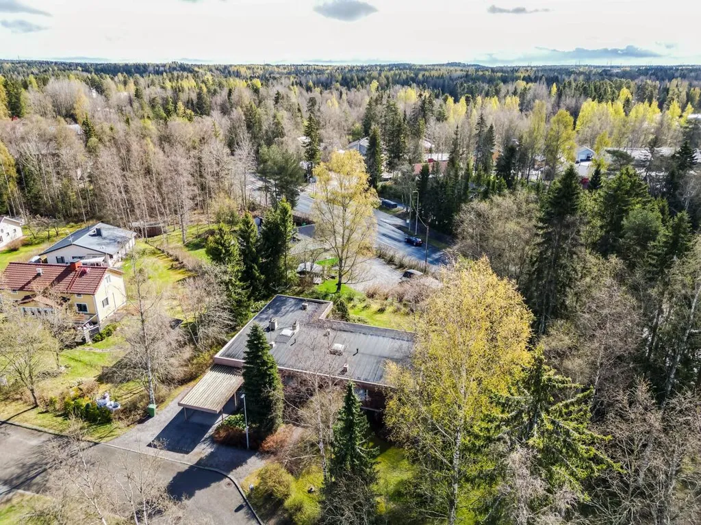 Õhuvaade - Developable Plot with House in Linnainmaa