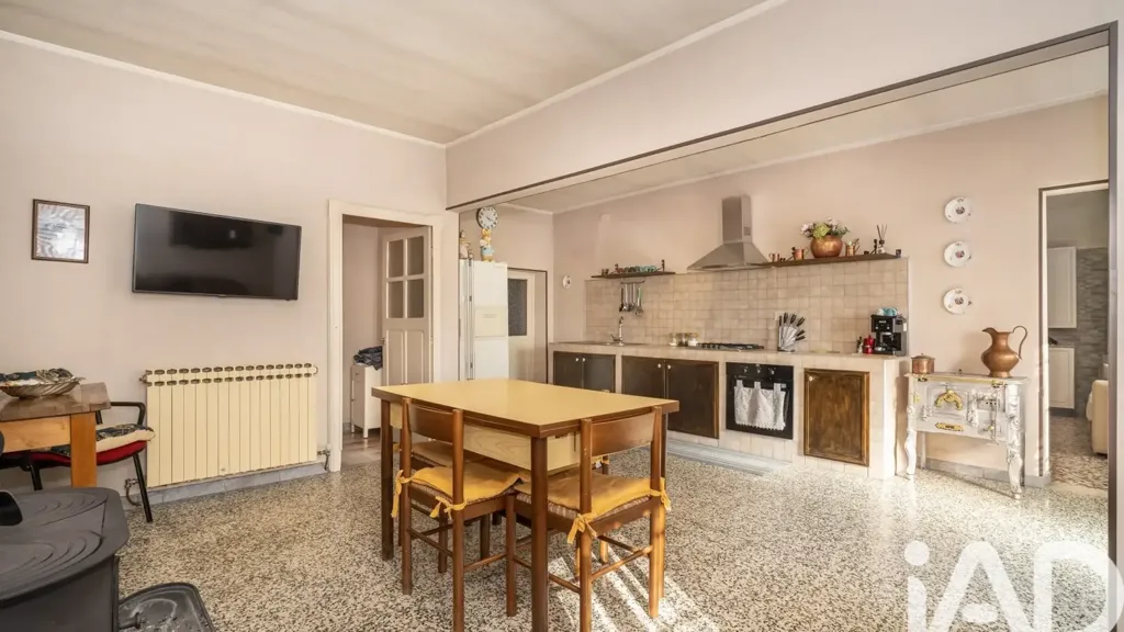 Sala da pranzo - Villa with Garden in Crescentino
