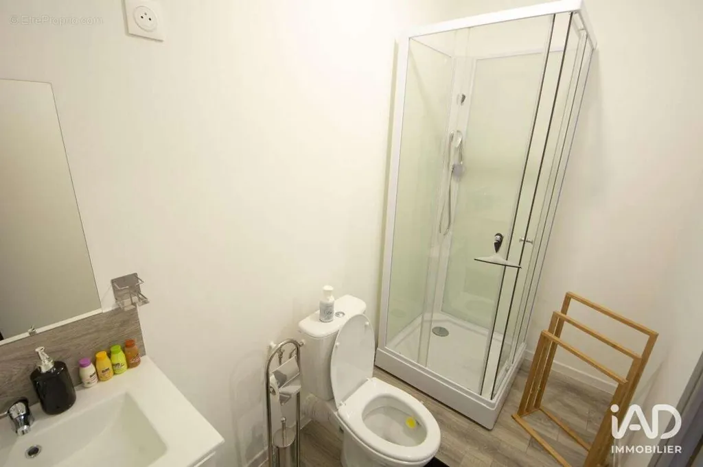 Bagni - Rental Property with Multiple Units in Saint-Quentin