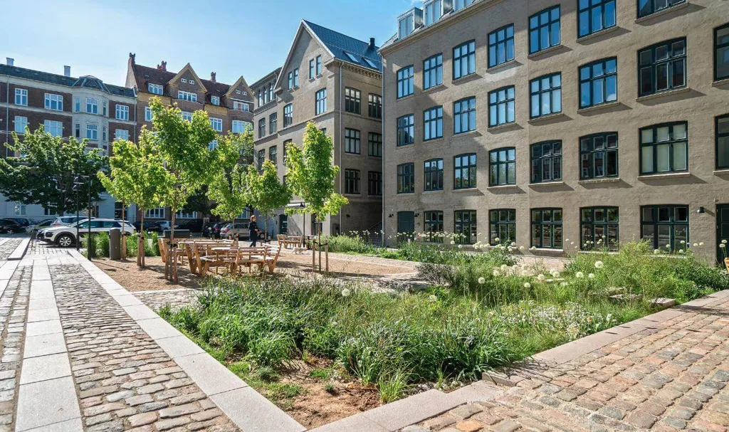 Jardin - One-Bedroom Flat with High Ceilings in Frederiksberg C