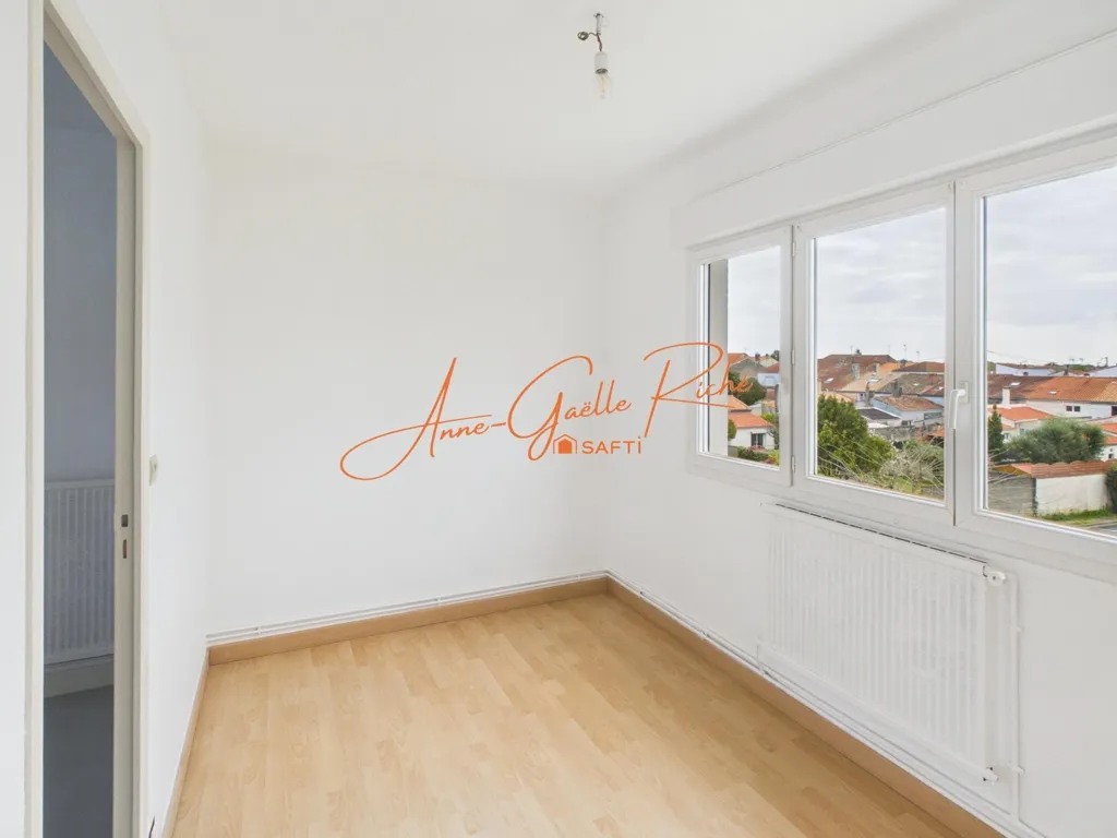 Stanze - Apartment with Private Garage in Rochefort