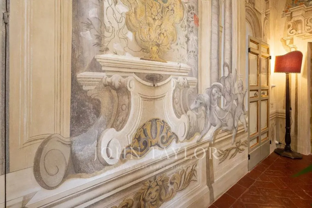 Ingresso - Luxury Apartment with Renaissance Features in Cortona