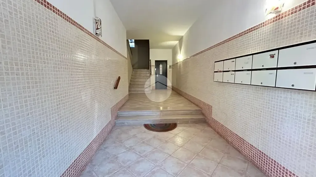hallway_entrance