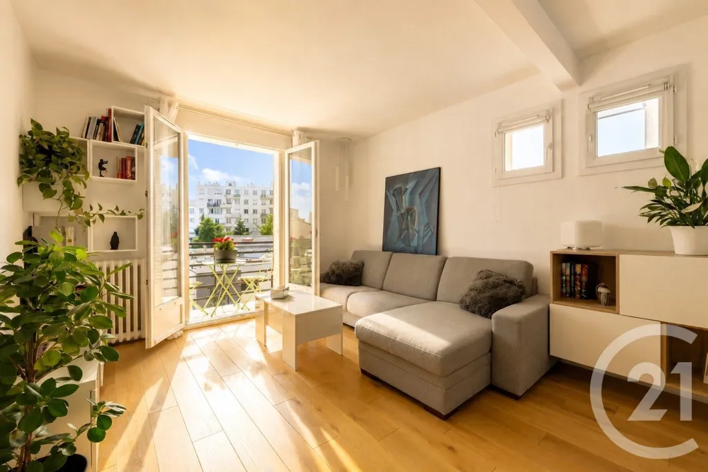 Elutuba - Studio with Balcony in Bagneux