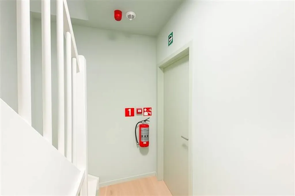 Pièces - Appartement Moderne avec Terrasse à Anvers
