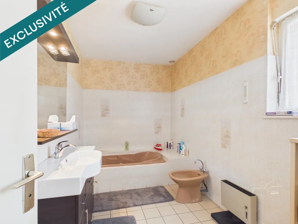 Vannitoad - Spacious House with Garden View in Lannion