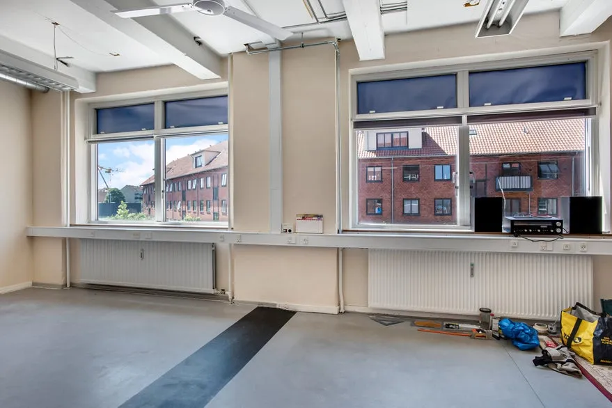 Kabinet - Bright Office Space with Large Windows in Nørrebro