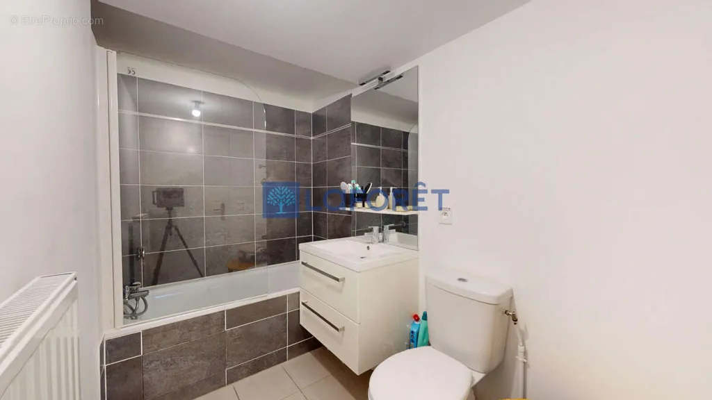 Duplex with Balcony in Athis-Mons