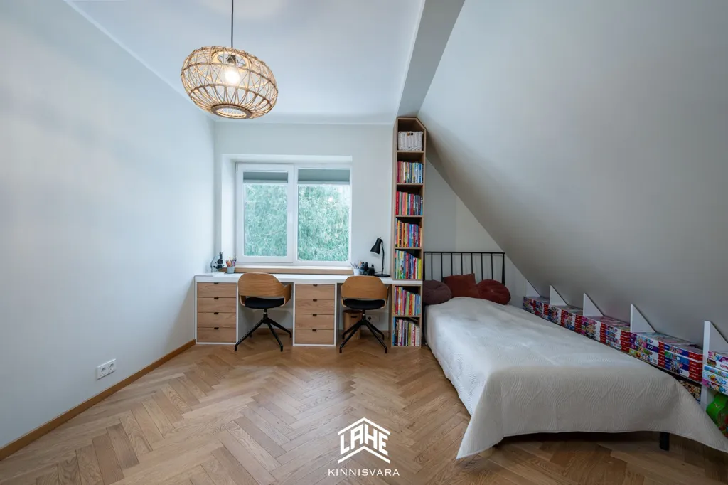 Magamistoad - 5-Bedroom Apartment with Balcony in Tartu
