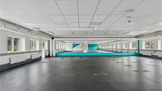 Pièces - Office Space with Parking near Birkerød Kongevej