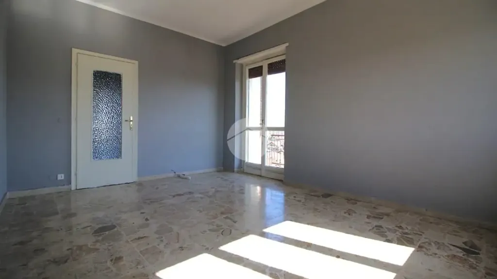 Pièces - Penthouse Apartment with Panoramic View in Brandizzo