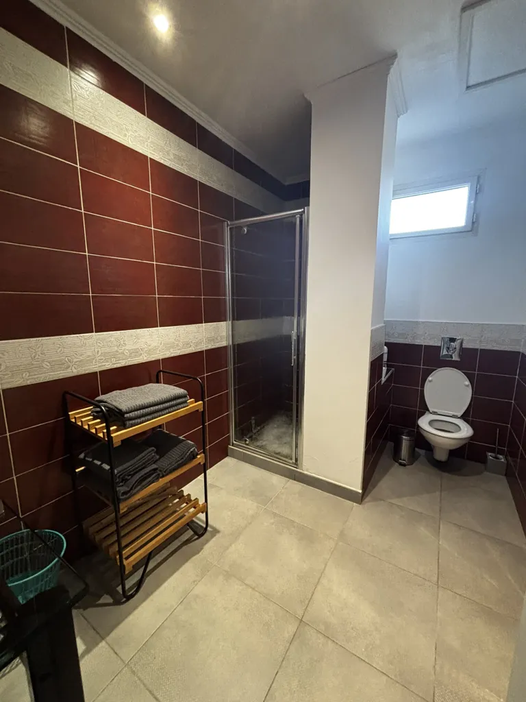 Salles de bain - Villa Luxueuse avec Piscine à Malaucène