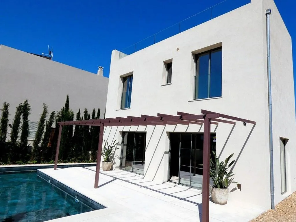 Piscine - Contemporary Villa with Pool in Montferrutx